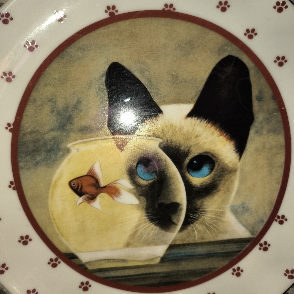 Cat and Fish Decorative Plate